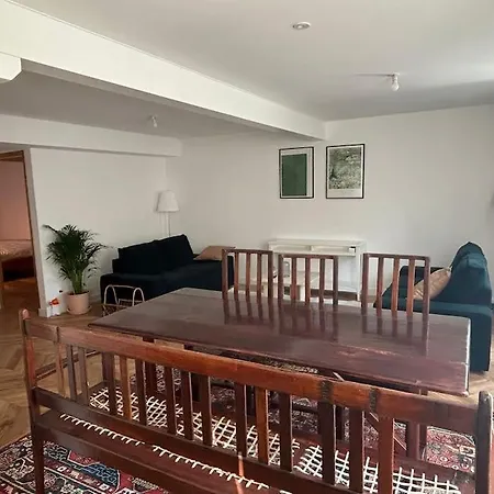 Charming Fully Renovated Flat In Old-town