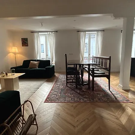 Charming Fully Renovated Flat In Old-town